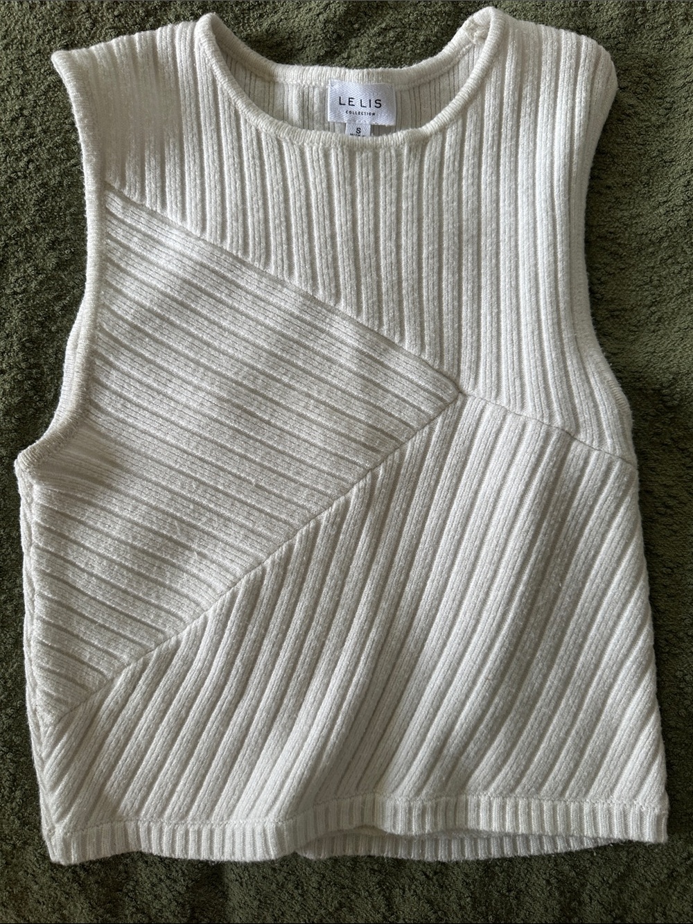 Le Lis Ivory Ribbed Sleeveless Knit Tank
